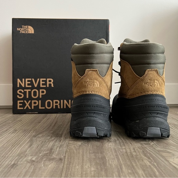 THE NORTH FACE Chilkat Winter Boots - Picture 9 of 16